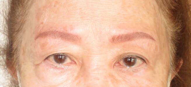 「理想の美眉をキープ！朝のメイク時間を短縮する消えない眉」
